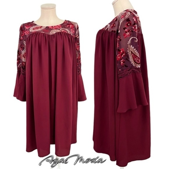 Umgee Short Burgundy Shift Dress with Burnt Paisley Pattern Elements - Picture 1 of 12